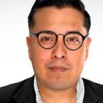 ¿Quién alumbra al que enciende la luz?