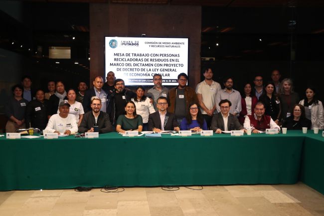 Comisión de Medio Ambiente se reúne con personas recicladoras de residuos, en el marco del dictamen sobre economía circular