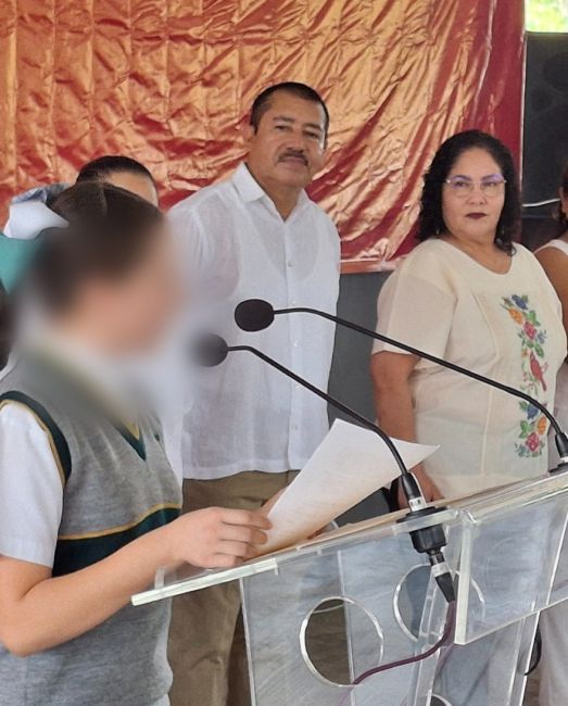 MULTITUDINARIO FESTEJO A LAS MADRES BRINDA EL DIF
